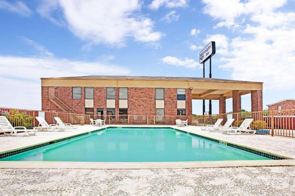 Knights Inn South Houston Tx Exterior photo